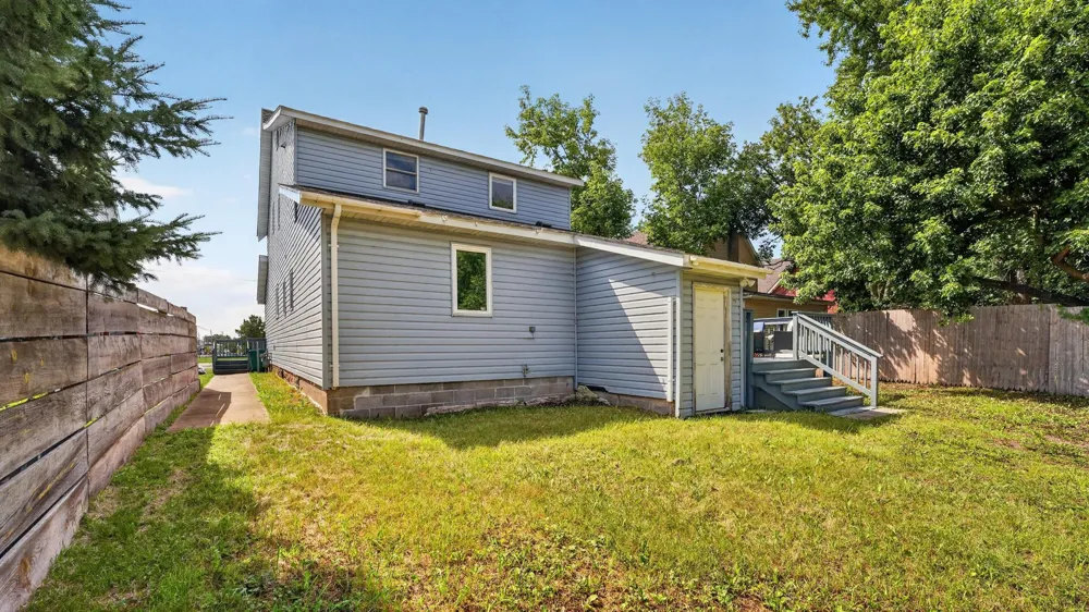 106 Lark St Sandstone, MN 55072