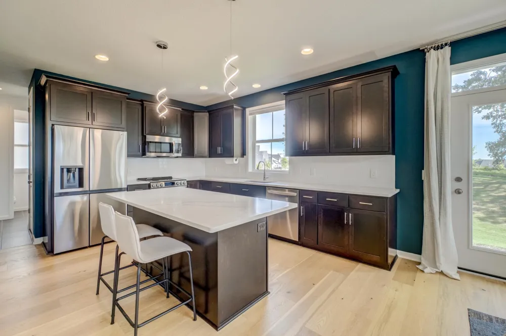 4233 Arbor Bay Woodbury, MN 55129