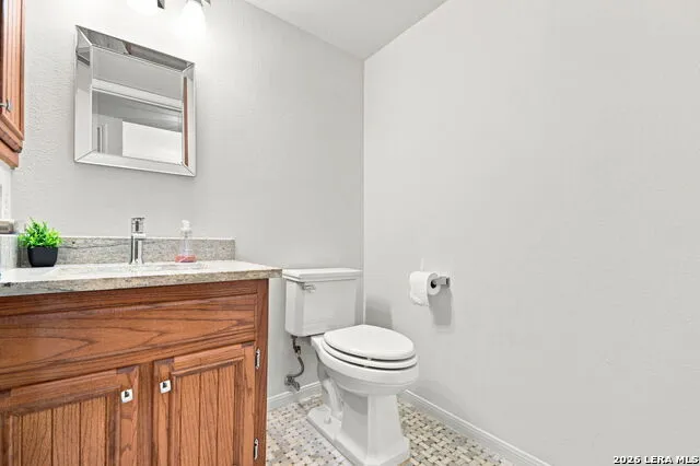 1739 Royal Crescent San Antonio, TX 78231