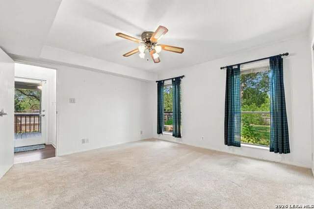 1739 Royal Crescent San Antonio, TX 78231