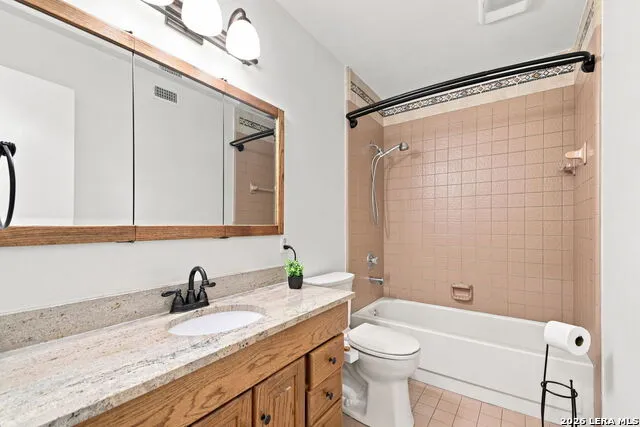 1739 Royal Crescent San Antonio, TX 78231