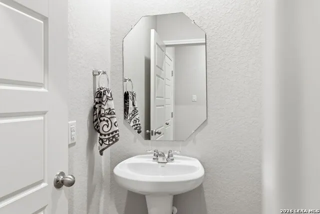 25807 Posey Boerne, TX 78006