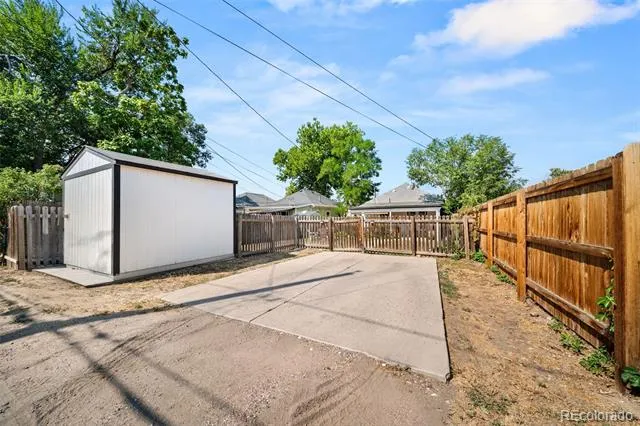 3326 S Logan Street Englewood, CO 80113