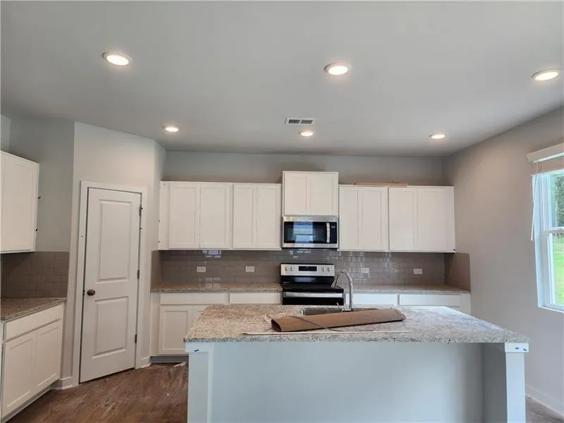 5117 Union Heights Way Flowery Branch, GA 30542