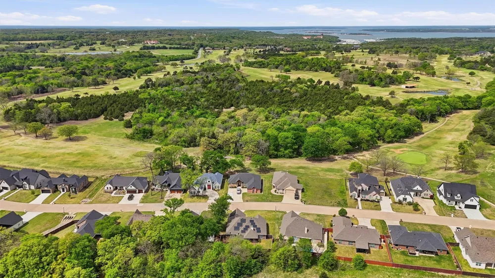 230 Bent Oak Drive Pottsboro, TX 75076