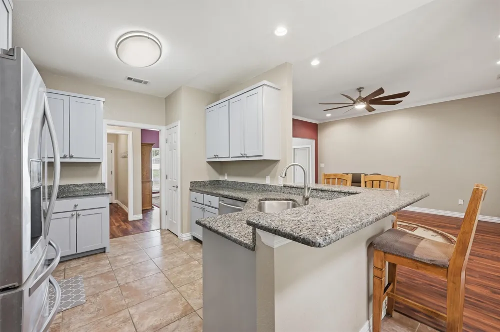 230 Bent Oak Drive Pottsboro, TX 75076