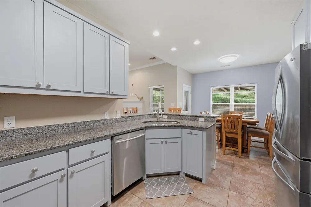230 Bent Oak Drive Pottsboro, TX 75076