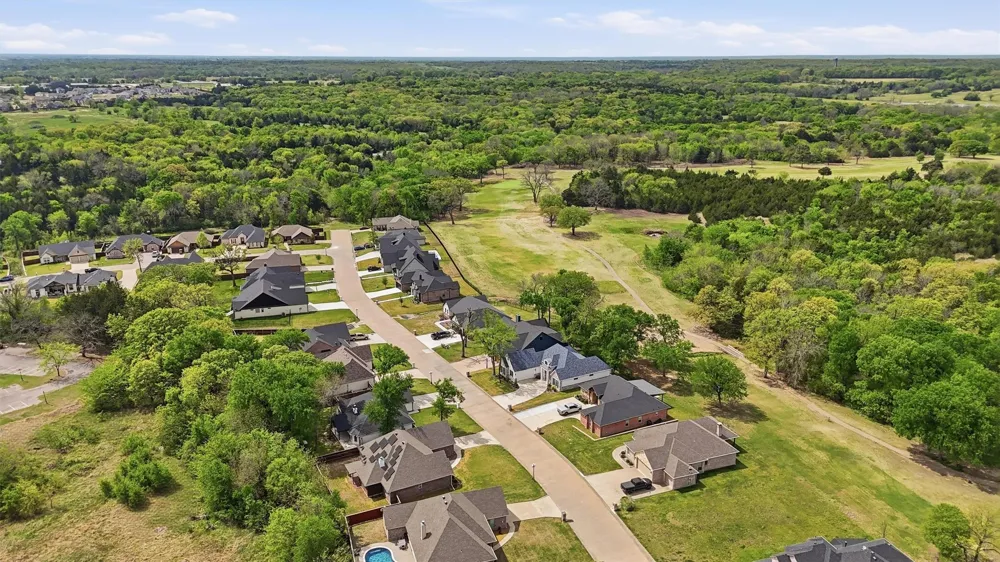 230 Bent Oak Drive Pottsboro, TX 75076