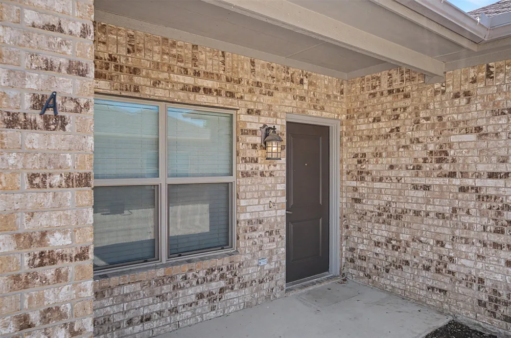 213 Stewart Bend Court #A Azle, TX 76020