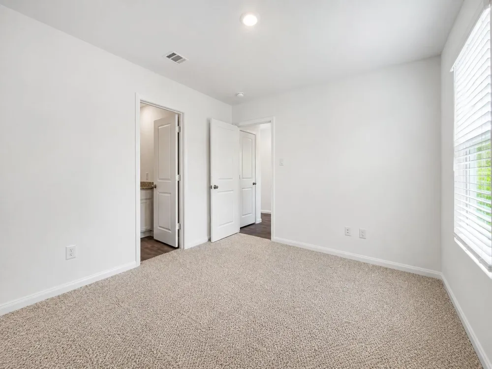 11935 Detar Willis, TX 77378