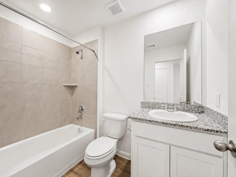 11935 Detar Willis, TX 77378