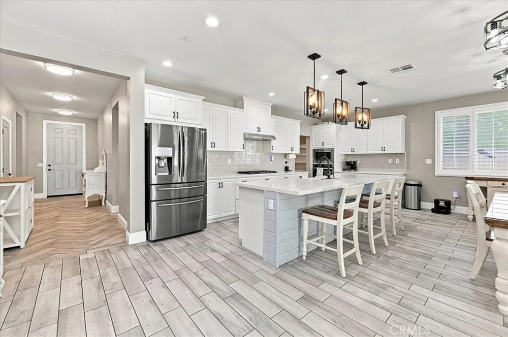 11565 Forsythia Street Jurupa Valley, CA 91752