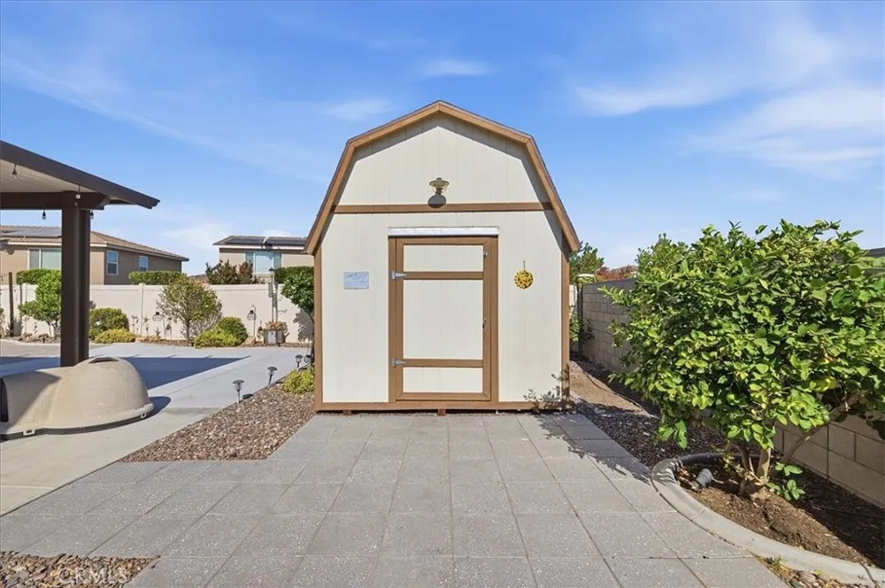11565 Forsythia Street Jurupa Valley, CA 91752