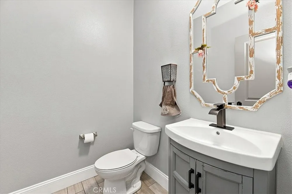 11565 Forsythia Street Jurupa Valley, CA 91752