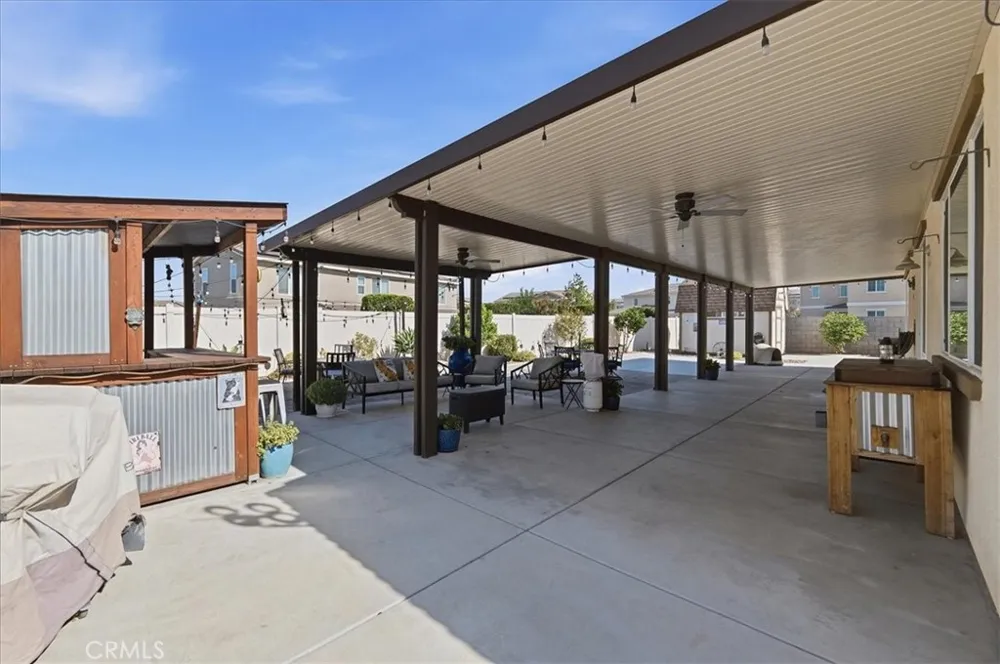 11565 Forsythia Street Jurupa Valley, CA 91752