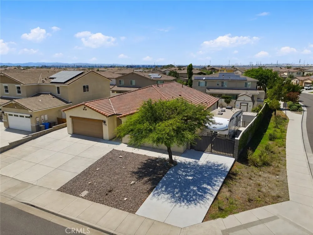 11565 Forsythia Street Jurupa Valley, CA 91752