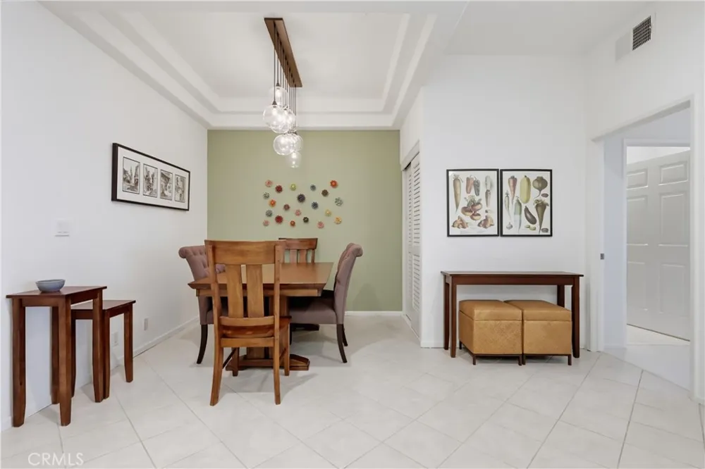 3535 Dunn Drive #201 Los Angeles, CA 90034