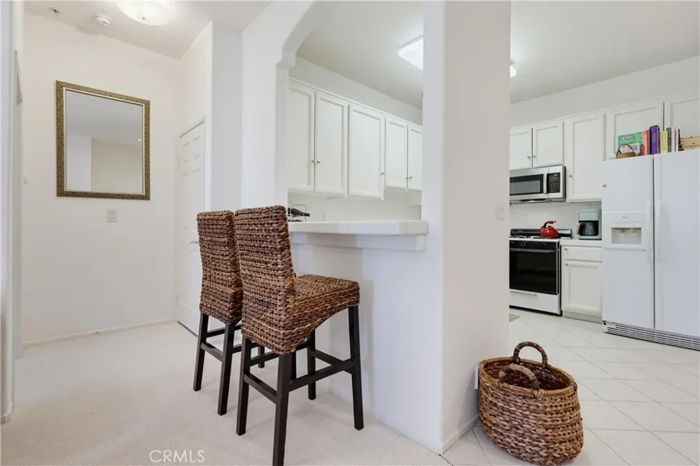 3535 Dunn Drive #201 Los Angeles, CA 90034