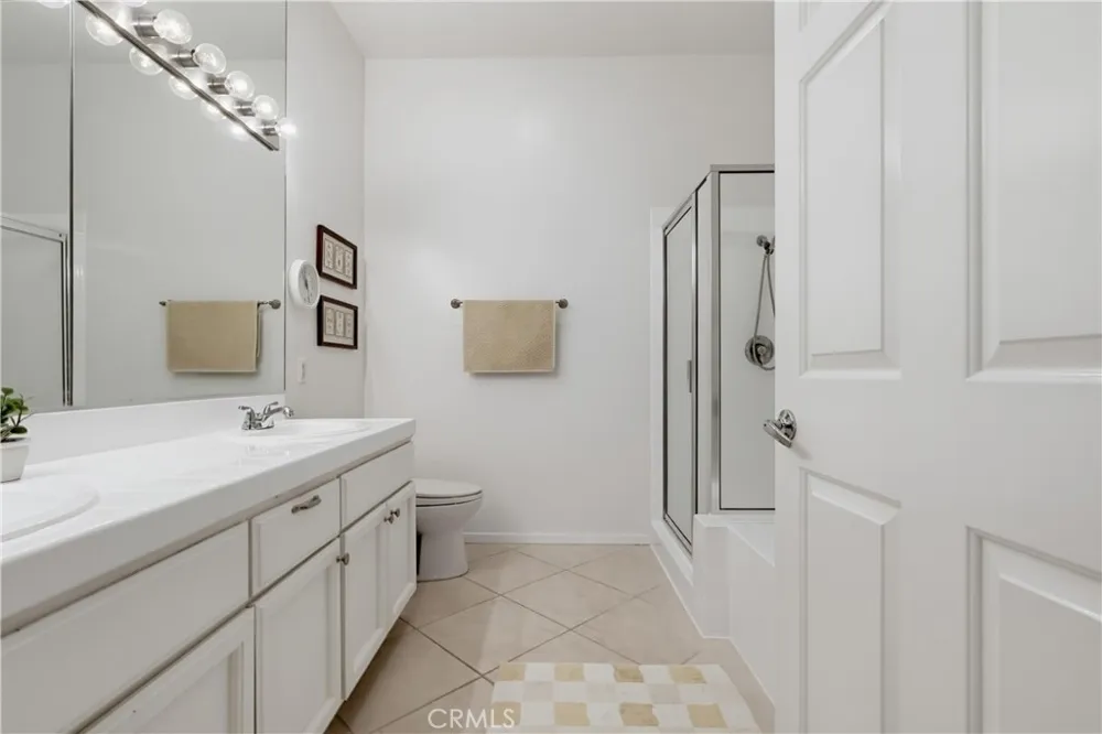 3535 Dunn Drive #201 Los Angeles, CA 90034