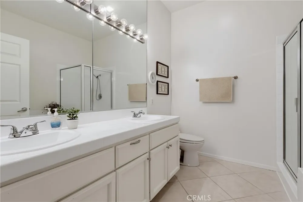 3535 Dunn Drive #201 Los Angeles, CA 90034