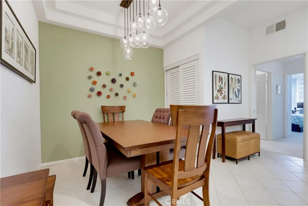 3535 Dunn Drive #201 Los Angeles, CA 90034