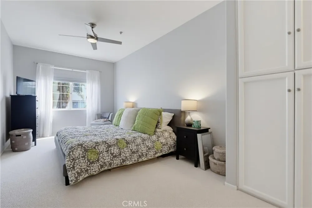 3535 Dunn Drive #201 Los Angeles, CA 90034