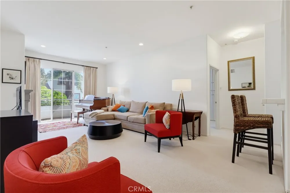 3535 Dunn Drive #201 Los Angeles, CA 90034