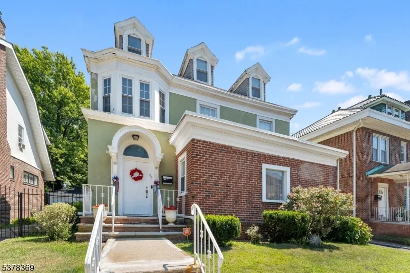 78 Girard Pl Newark City, NJ 07108