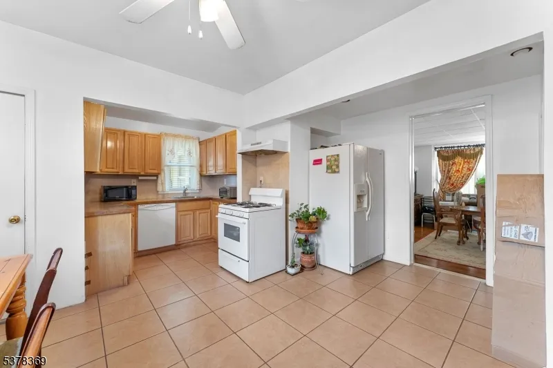 78 Girard Pl Newark City, NJ 07108