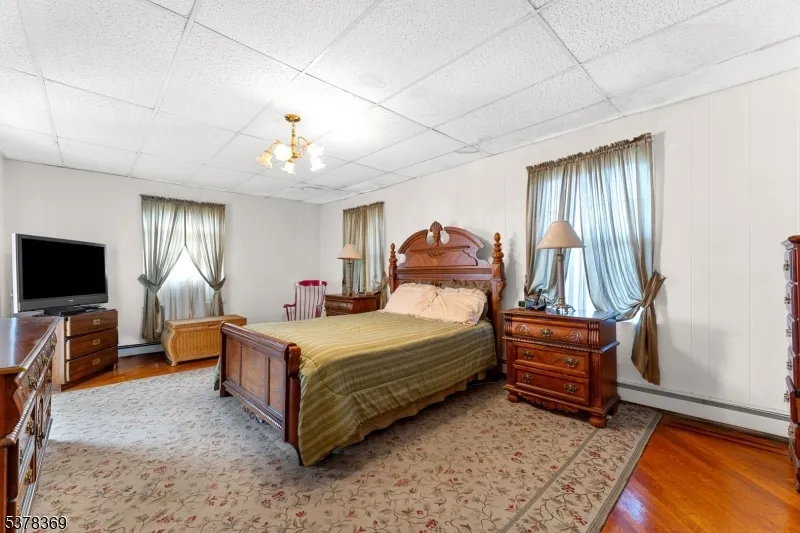 78 Girard Pl Newark City, NJ 07108