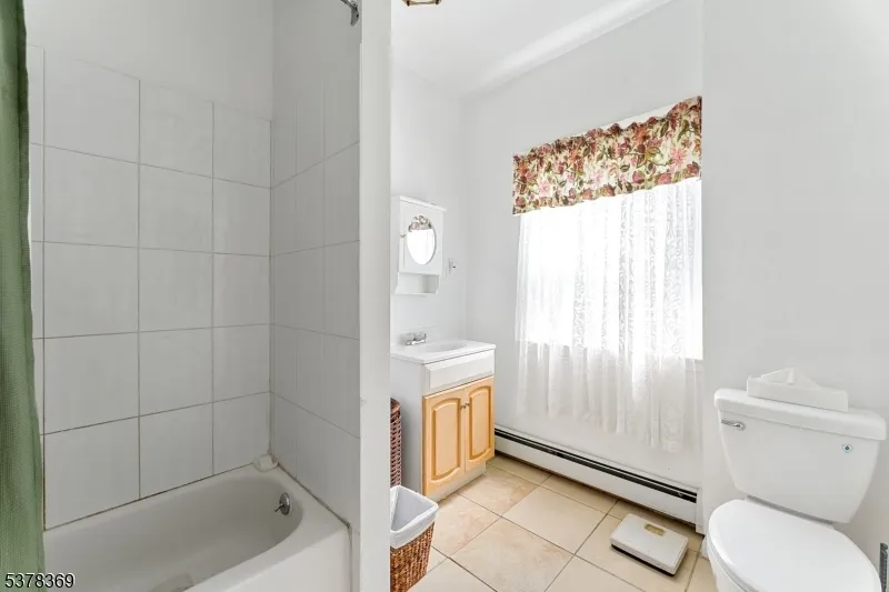 78 Girard Pl Newark City, NJ 07108