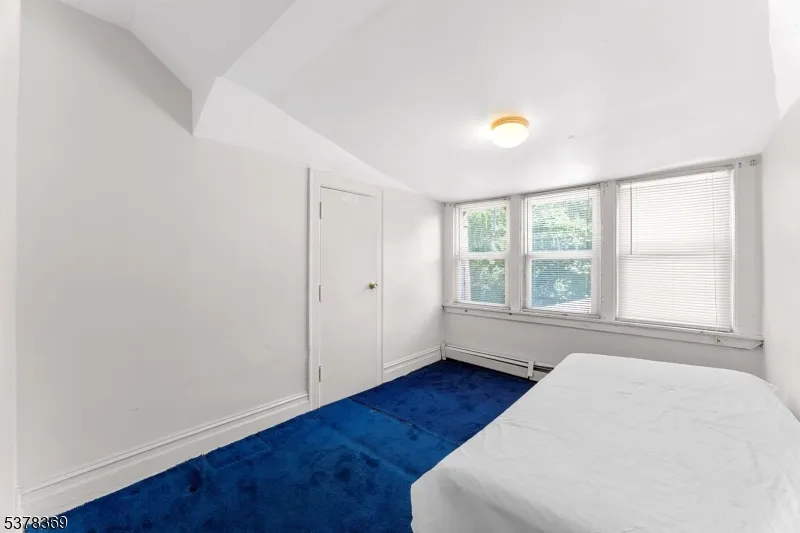 78 Girard Pl Newark City, NJ 07108