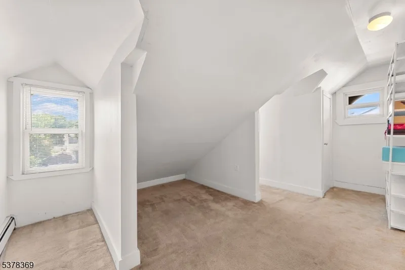 78 Girard Pl Newark City, NJ 07108