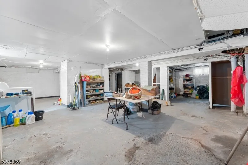 78 Girard Pl Newark City, NJ 07108