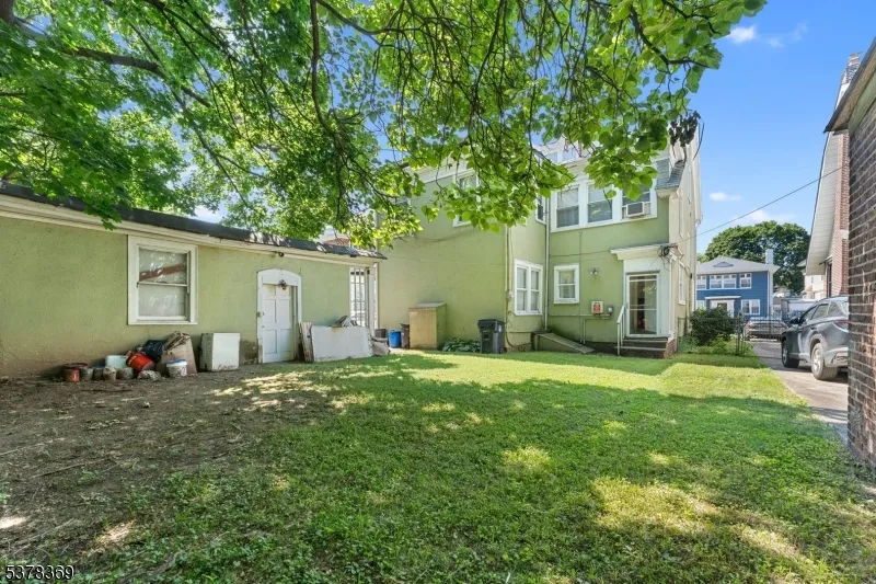 78 Girard Pl Newark City, NJ 07108
