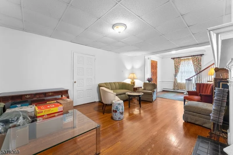 78 Girard Pl Newark City, NJ 07108