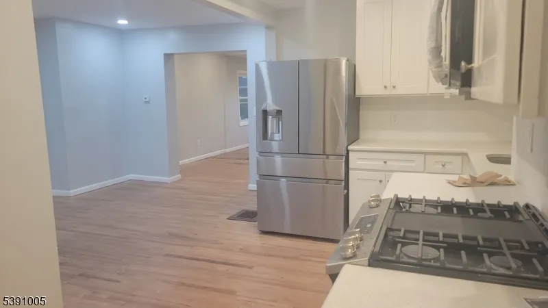 94 Sanford St East Orange City, NJ 07018