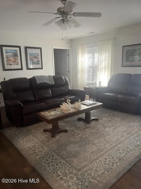 804 Hummingbird #408 Swansboro, NC 28584