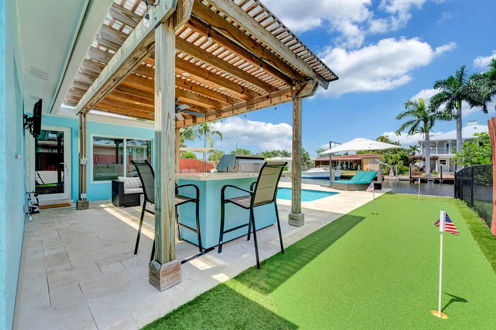 2291 SE 15th Street Pompano Beach, FL 33062