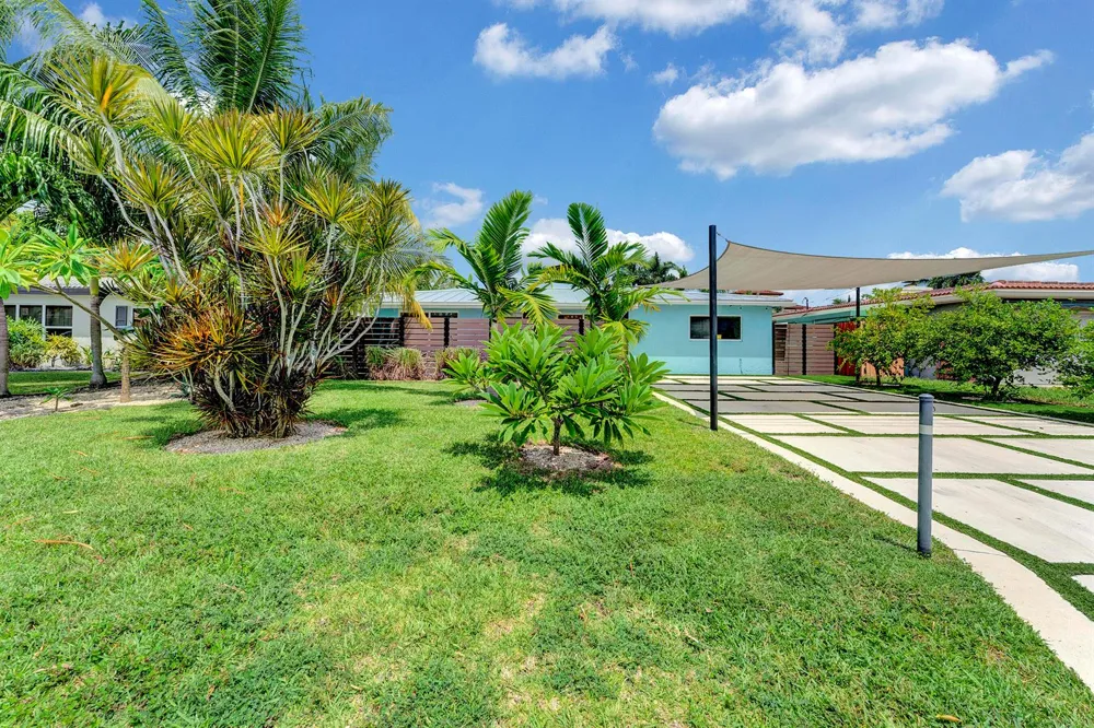 2291 SE 15th Street Pompano Beach, FL 33062
