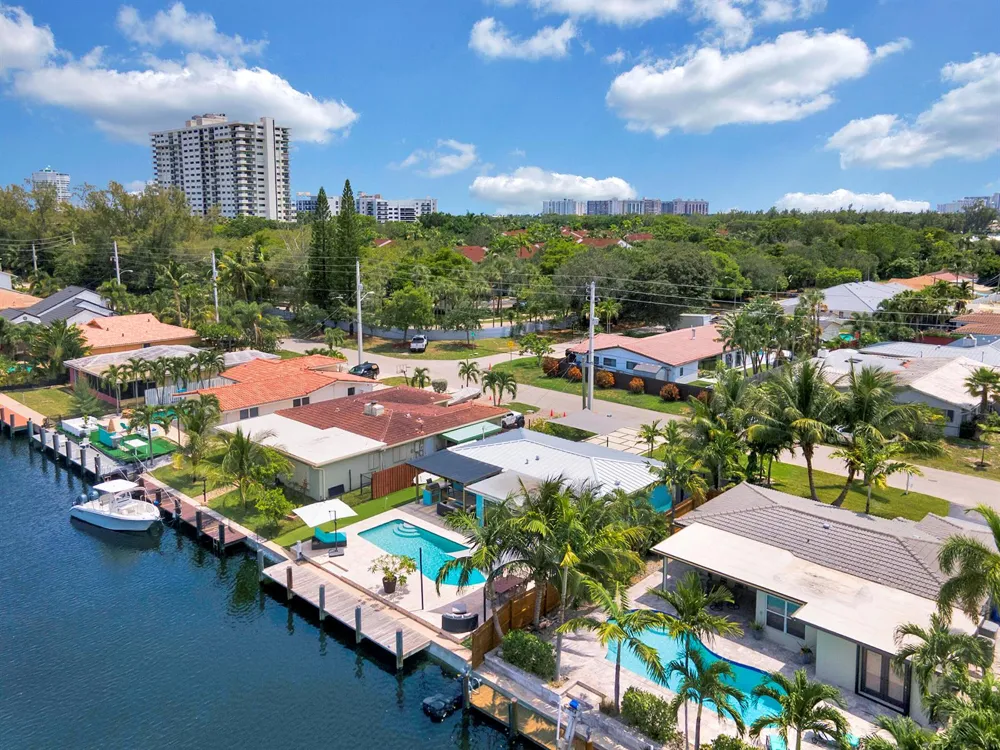 2291 SE 15th Street Pompano Beach, FL 33062