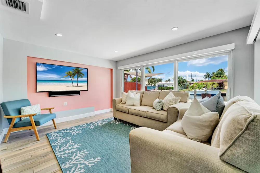 2291 SE 15th Street Pompano Beach, FL 33062