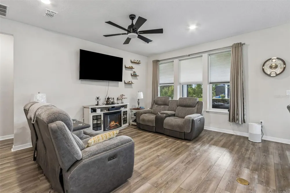 217 ETHEREAL SQUARE Yulee, FL 32097