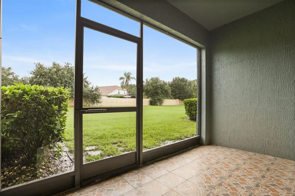 10332 MANDERLEY WAY #111 Orlando, FL 32829