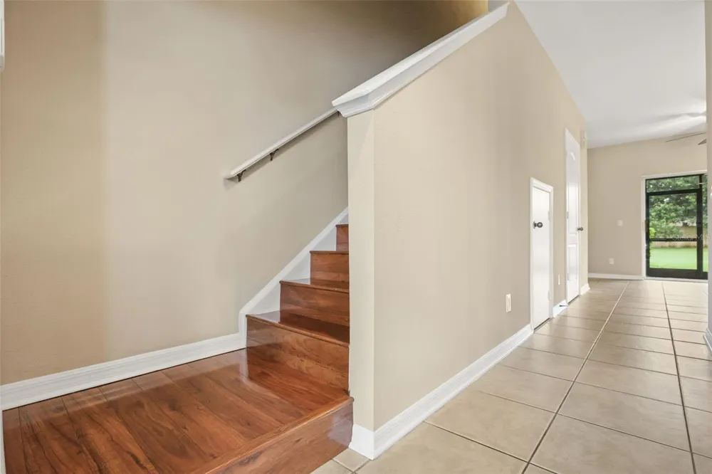 10332 MANDERLEY WAY #111 Orlando, FL 32829
