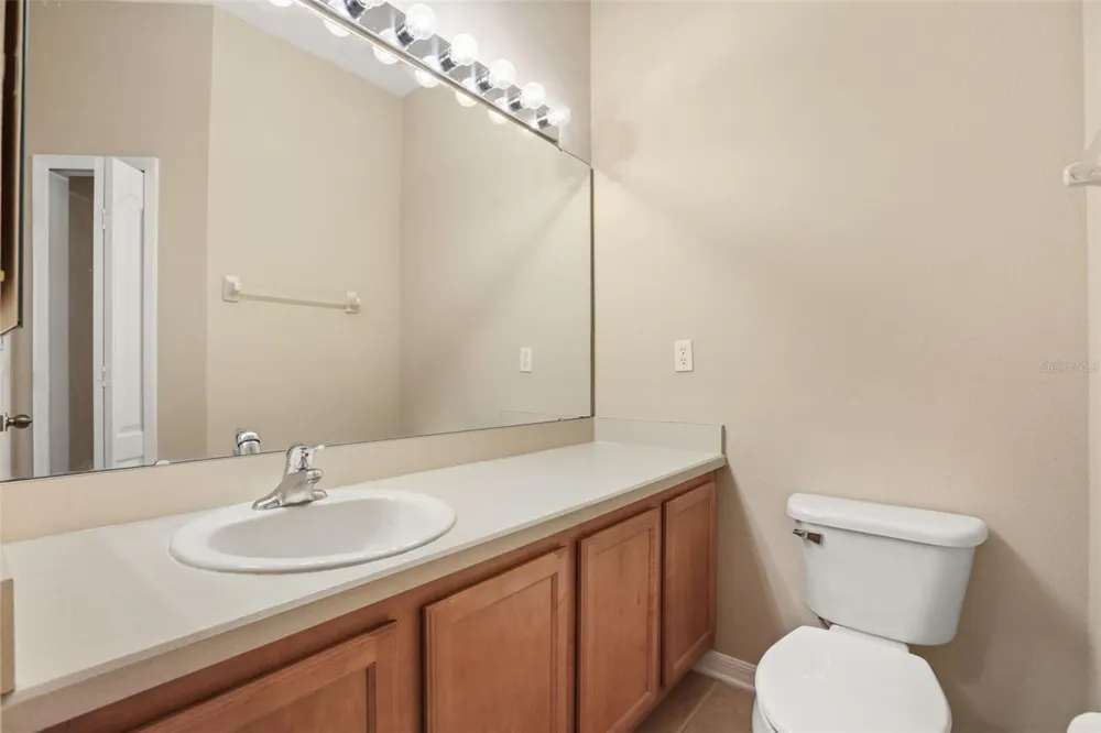 10332 MANDERLEY WAY #111 Orlando, FL 32829