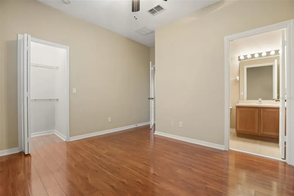 10332 MANDERLEY WAY #111 Orlando, FL 32829