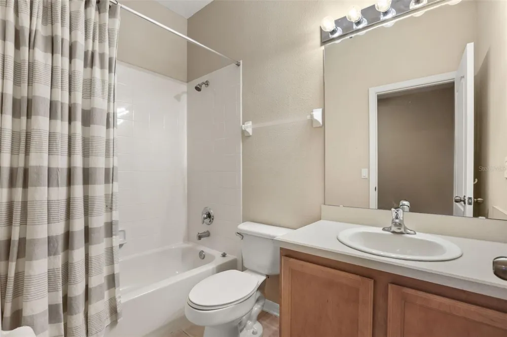 10332 MANDERLEY WAY #111 Orlando, FL 32829