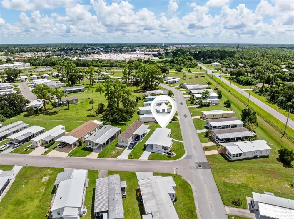 6704 HOEMI COURT North Port, FL 34287
