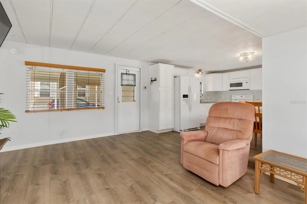 6704 HOEMI COURT North Port, FL 34287